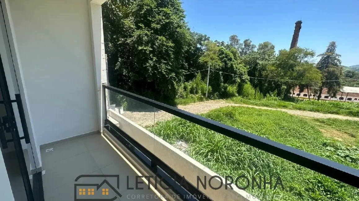 Foto 2 de Casa com 2 quartos para alugar, 71m2 em Sao Lourenco - MG