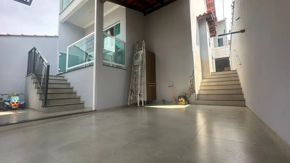 Casa com 2 quartos à venda, 136m2 em Sao Lourenco - MG - imagem 5 Foto 5 de Casa com 2 quartos à venda, 136m2 em Sao Lourenco - MG