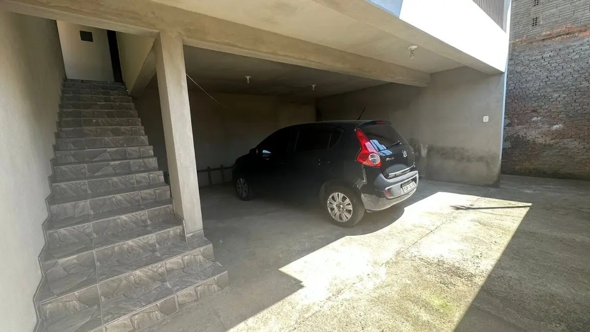 Casa com 3 quartos à venda em Sao Lourenco - MG - imagem 2 Foto 2 de Casa com 3 quartos à venda em Sao Lourenco - MG