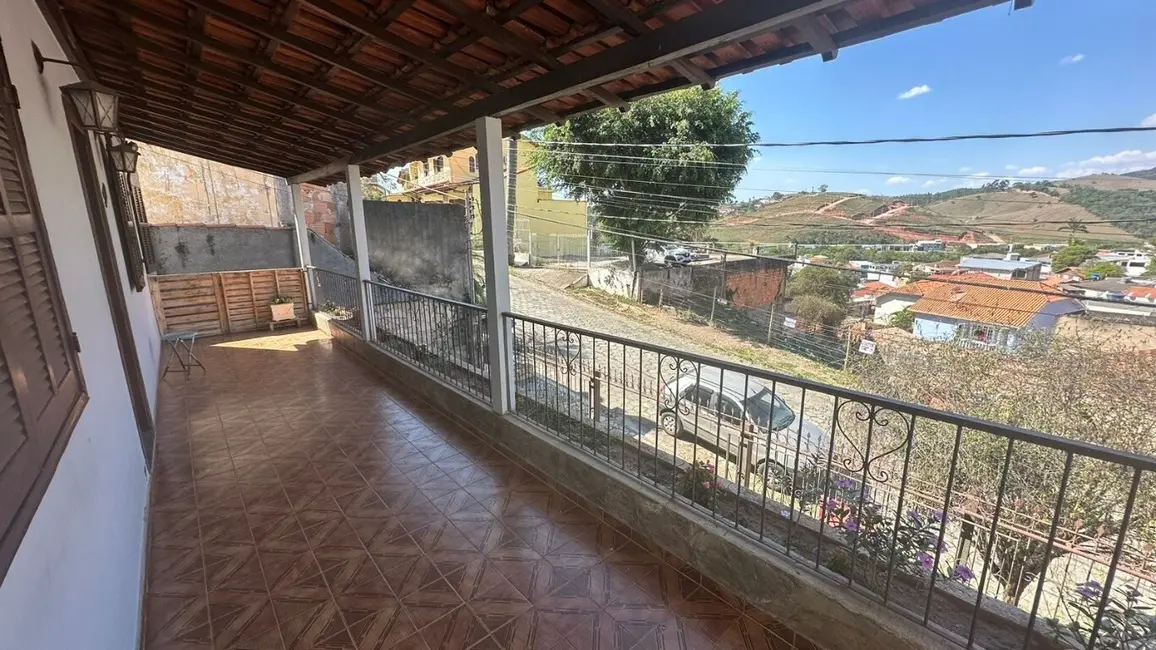 Casa com 3 quartos à venda em Sao Lourenco - MG - imagem 3 Foto 3 de Casa com 3 quartos à venda em Sao Lourenco - MG