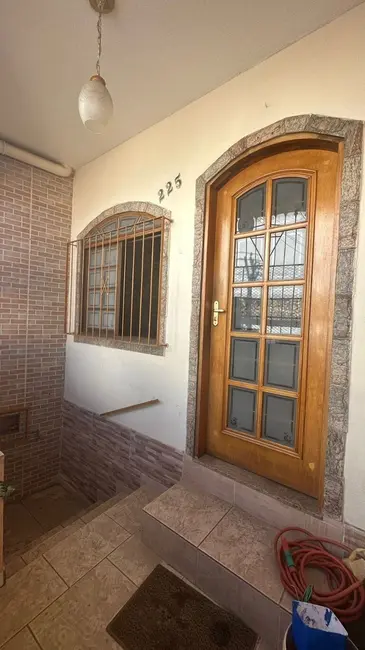 Foto 2 de Casa com 2 quartos à venda, 88m2 em Sao Lourenco - MG