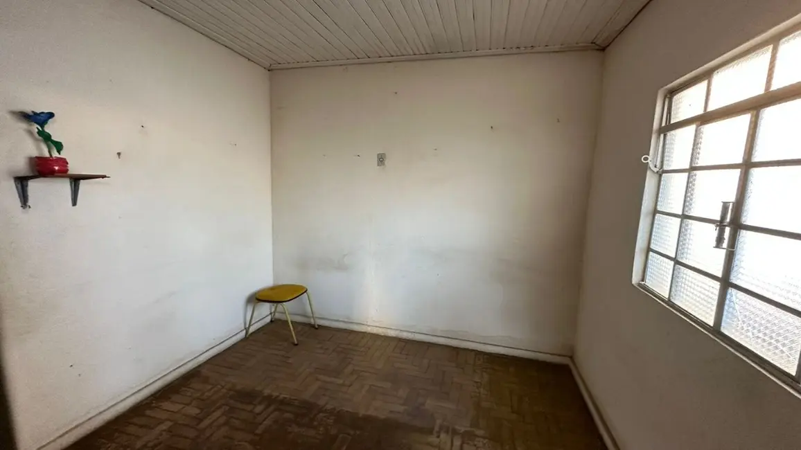 Casa com 3 quartos à venda em Sao Lourenco - MG - imagem 5 Foto 5 de Casa com 3 quartos à venda em Sao Lourenco - MG