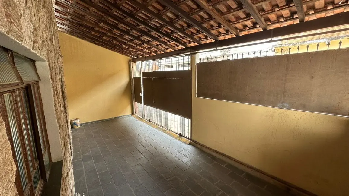 Casa com 2 quartos à venda em Sao Lourenco - MG - imagem 4 Foto 4 de Casa com 2 quartos à venda em Sao Lourenco - MG