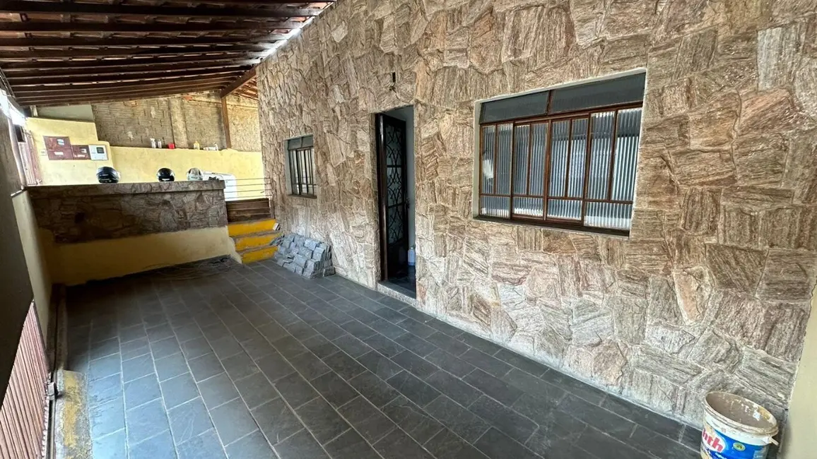 Casa com 2 quartos à venda em Sao Lourenco - MG - imagem 5 Foto 5 de Casa com 2 quartos à venda em Sao Lourenco - MG