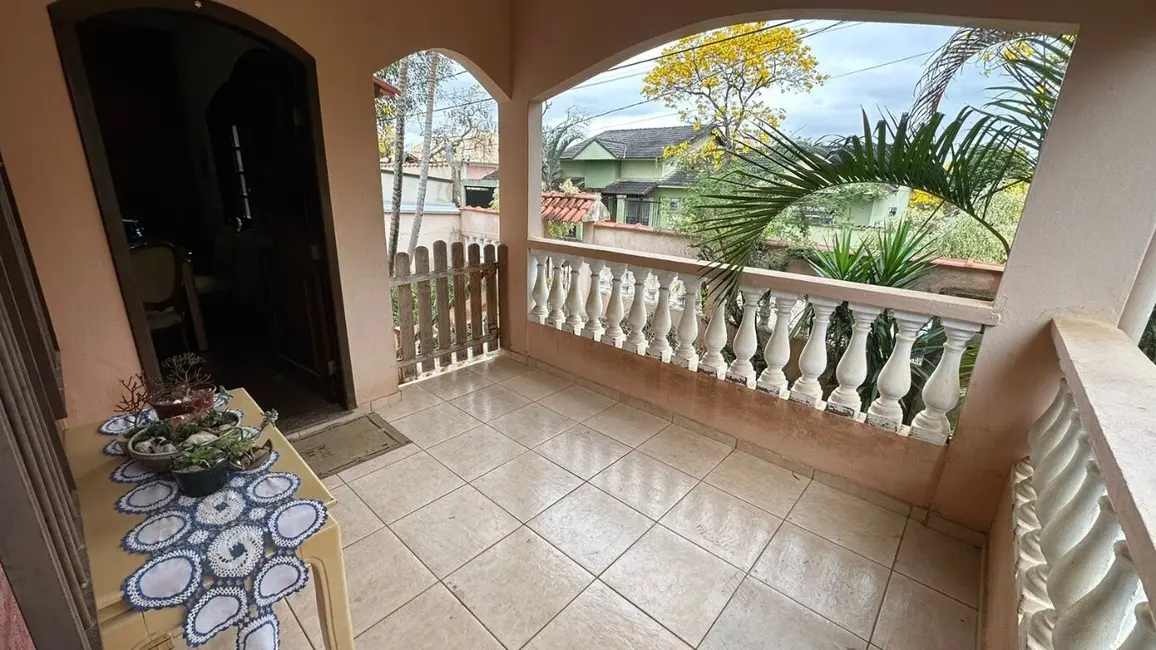 Foto 1 de Casa com 3 quartos à venda, 110m2 em Sao Lourenco - MG