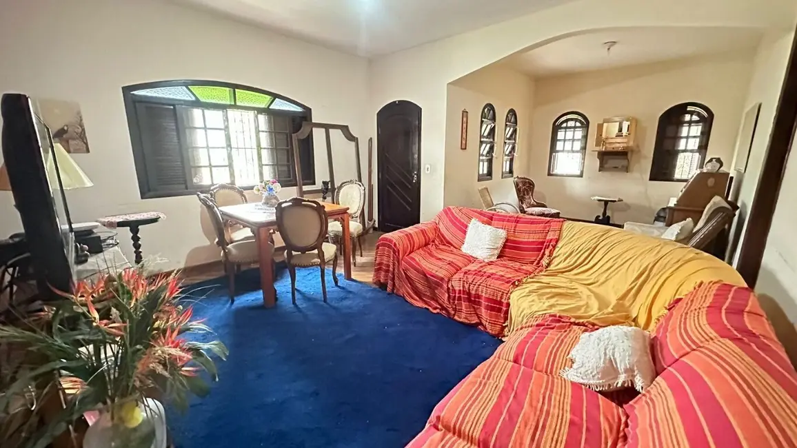 Casa com 3 quartos à venda, 110m2 em Sao Lourenco - MG - imagem 4 Foto 4 de Casa com 3 quartos à venda, 110m2 em Sao Lourenco - MG