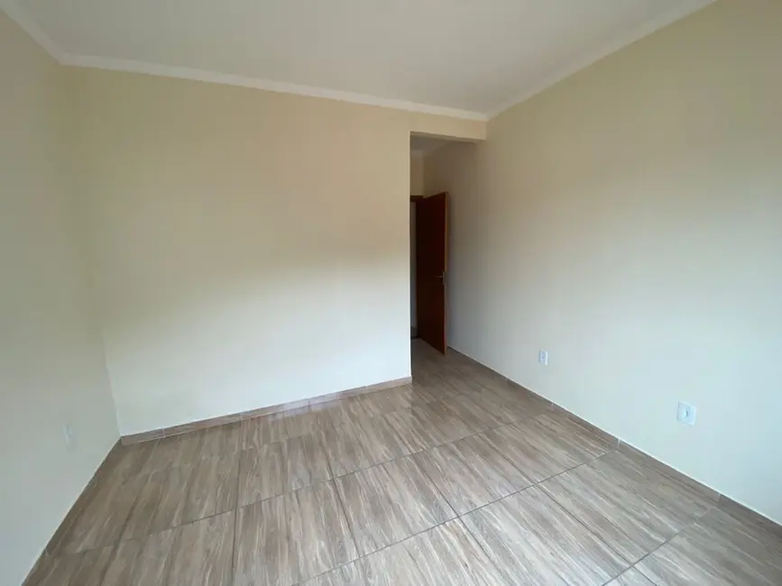 Foto 1 de Casa com 2 quartos à venda, 72m2 em Sao Lourenco - MG