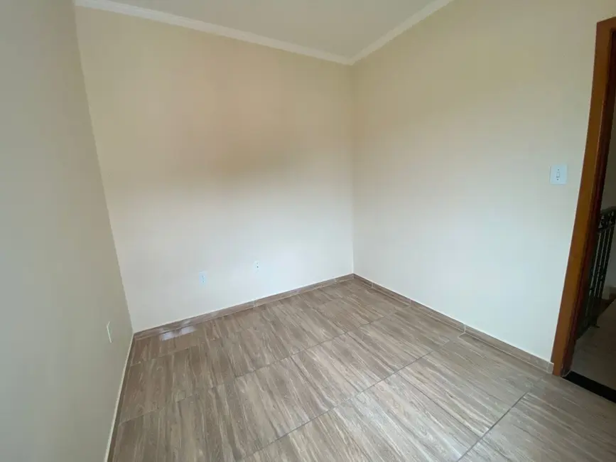 Foto 5 de Casa com 2 quartos à venda, 72m2 em Sao Lourenco - MG