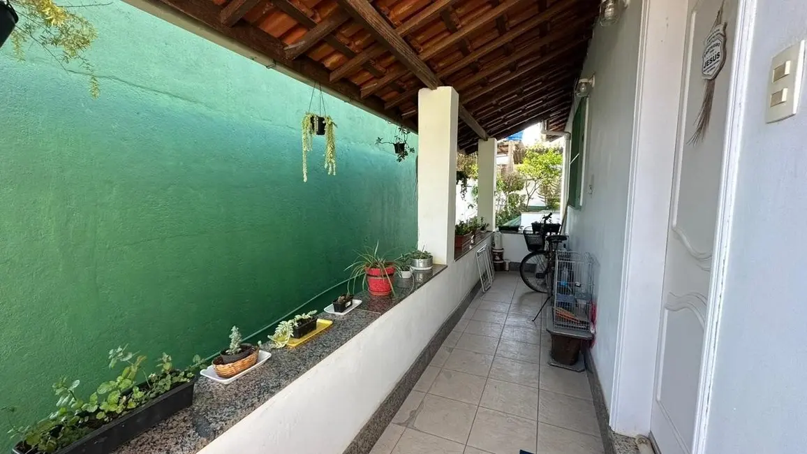 Casa com 2 quartos à venda, 39m2 em Sao Lourenco - MG - imagem 3 Foto 3 de Casa com 2 quartos à venda, 39m2 em Sao Lourenco - MG