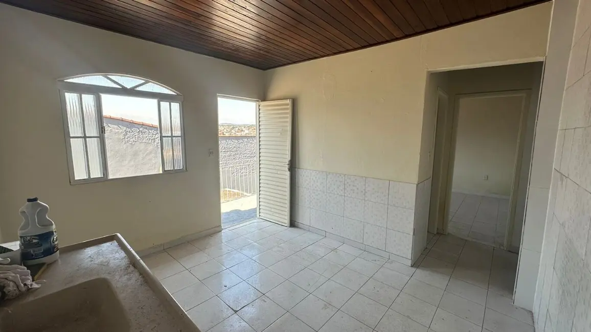 Foto 2 de Casa com 1 quarto à venda, 31m2 em Sao Lourenco - MG