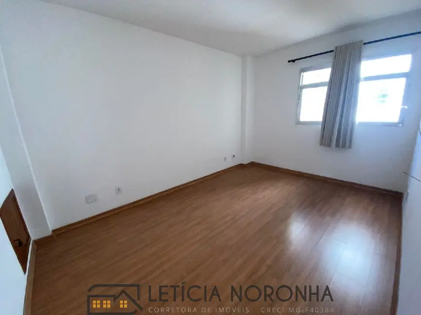 Apartamento com 4 quartos para alugar, 115m2 em Centro, Sao Lourenco - MG - imagem 7 Foto 7 de Apartamento com 4 quartos para alugar, 115m2 em Centro, Sao Lourenco - MG