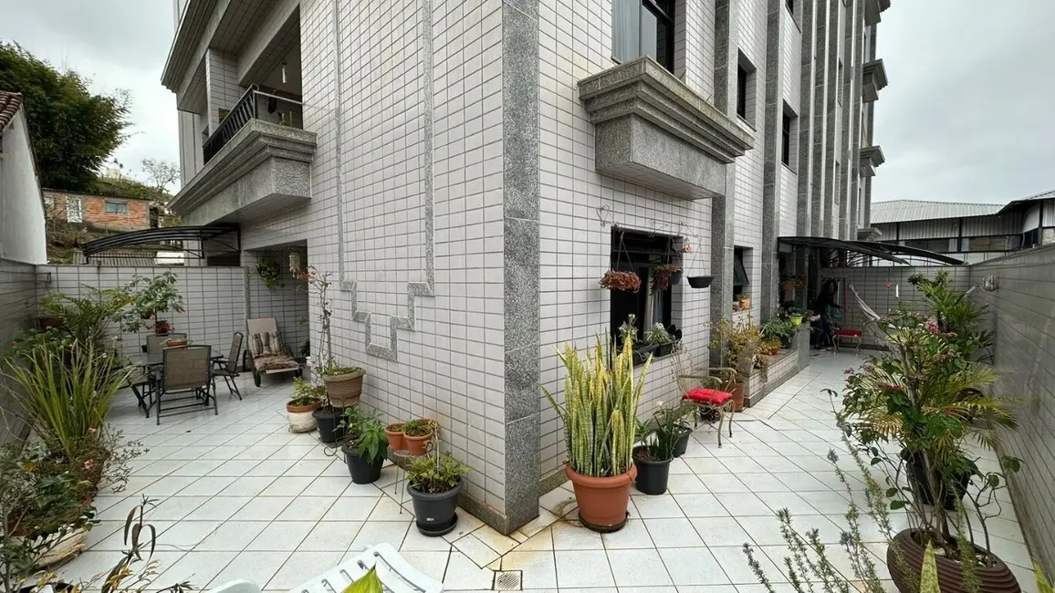 Foto 2 de Apartamento com 1 quarto à venda, 124m2 em Centro, Sao Lourenco - MG