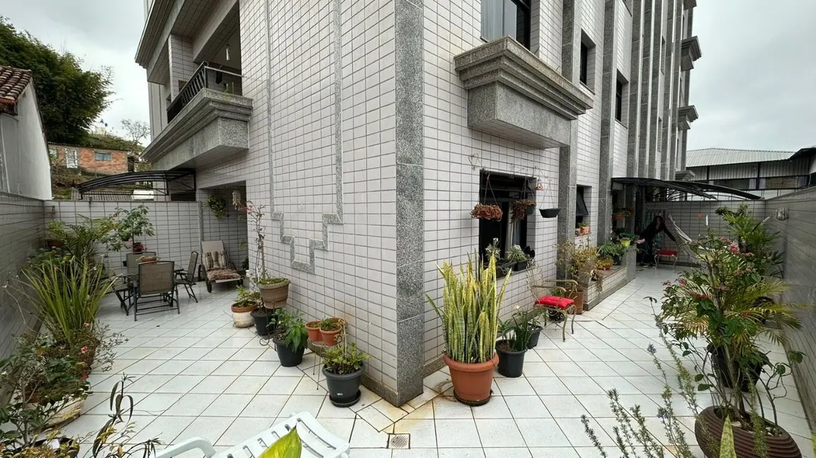 Apartamento com 1 quarto à venda, 124m2 em Centro, Sao Lourenco - MG - imagem 8 Foto 8 de Apartamento com 1 quarto à venda, 124m2 em Centro, Sao Lourenco - MG