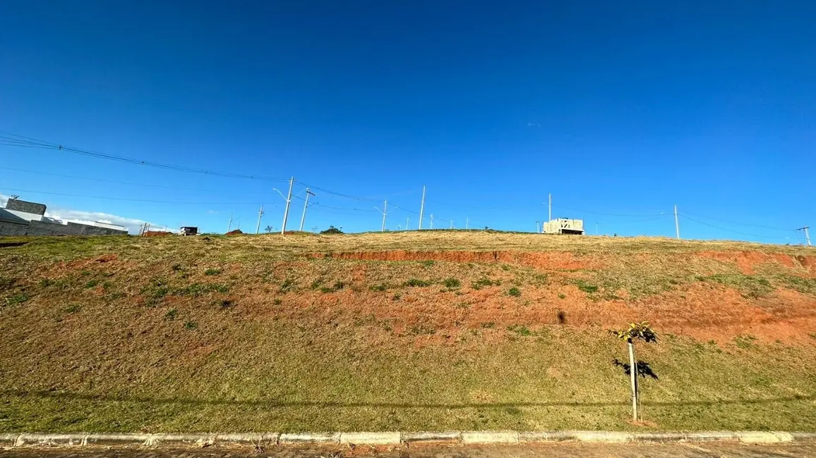 Foto 4 de Terreno / Lote à venda, 330m2 em Sao Lourenco - MG