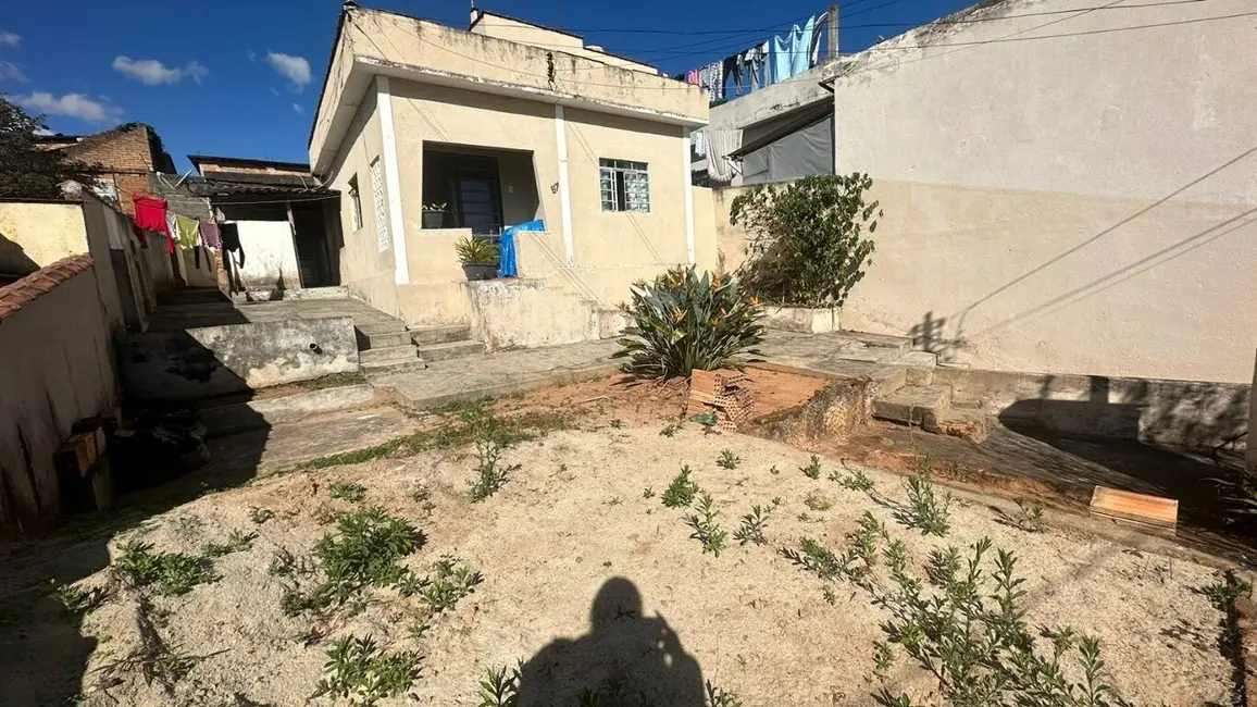 Casa com 2 quartos à venda, 65m2 em Sao Lourenco - MG - imagem 3 Foto 3 de Casa com 2 quartos à venda, 65m2 em Sao Lourenco - MG