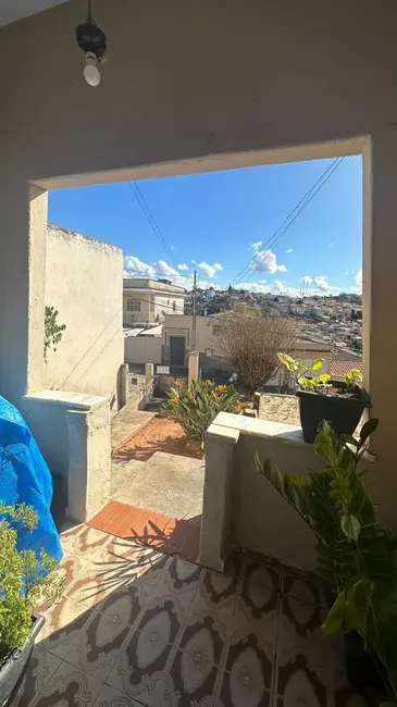 Casa com 2 quartos à venda, 65m2 em Sao Lourenco - MG - imagem 5 Foto 5 de Casa com 2 quartos à venda, 65m2 em Sao Lourenco - MG