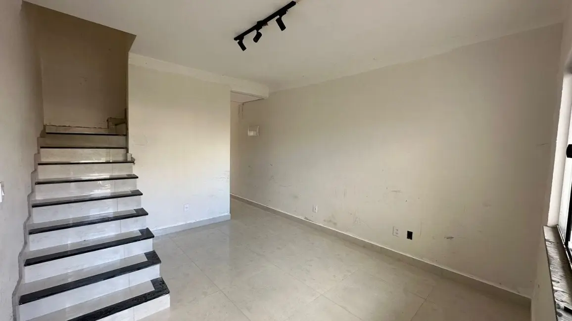 Foto 3 de Casa com 2 quartos à venda, 70m2 em Sao Lourenco - MG