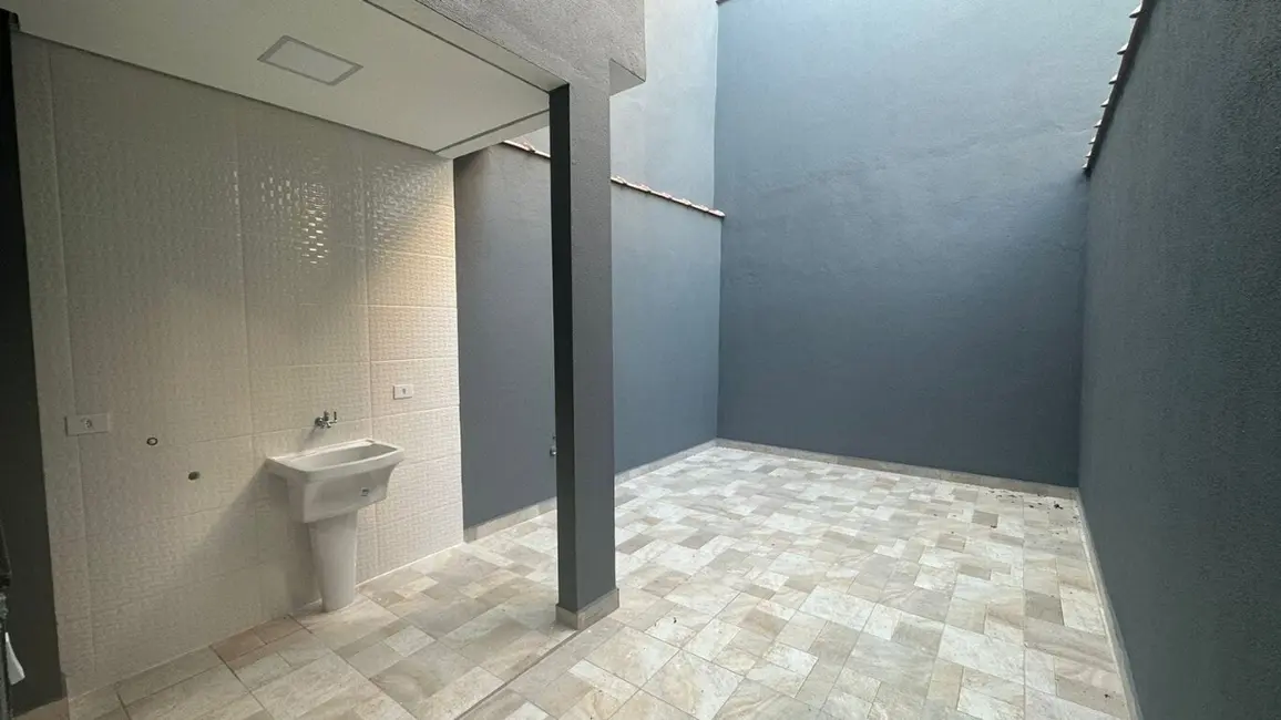 Foto 6 de Casa com 2 quartos à venda, 70m2 em Sao Lourenco - MG