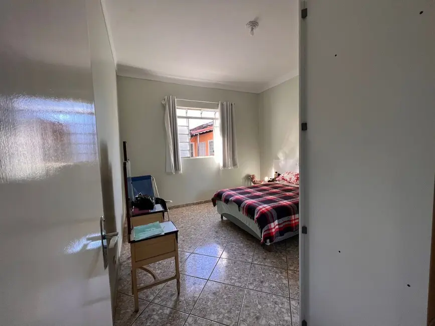 Casa com 3 quartos à venda, 100m2 em Sao Lourenco - MG - imagem 9 Foto 9 de Casa com 3 quartos à venda, 100m2 em Sao Lourenco - MG