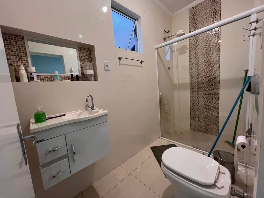 Casa com 3 quartos à venda, 100m2 em Sao Lourenco - MG - imagem 3 Foto 3 de Casa com 3 quartos à venda, 100m2 em Sao Lourenco - MG
