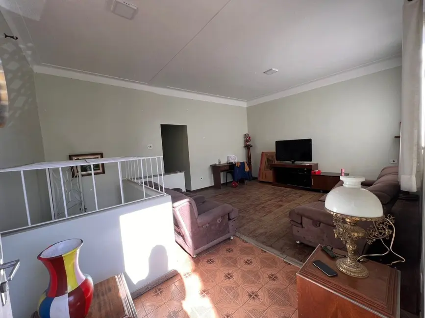 Casa com 3 quartos à venda, 100m2 em Sao Lourenco - MG - imagem 4 Foto 4 de Casa com 3 quartos à venda, 100m2 em Sao Lourenco - MG