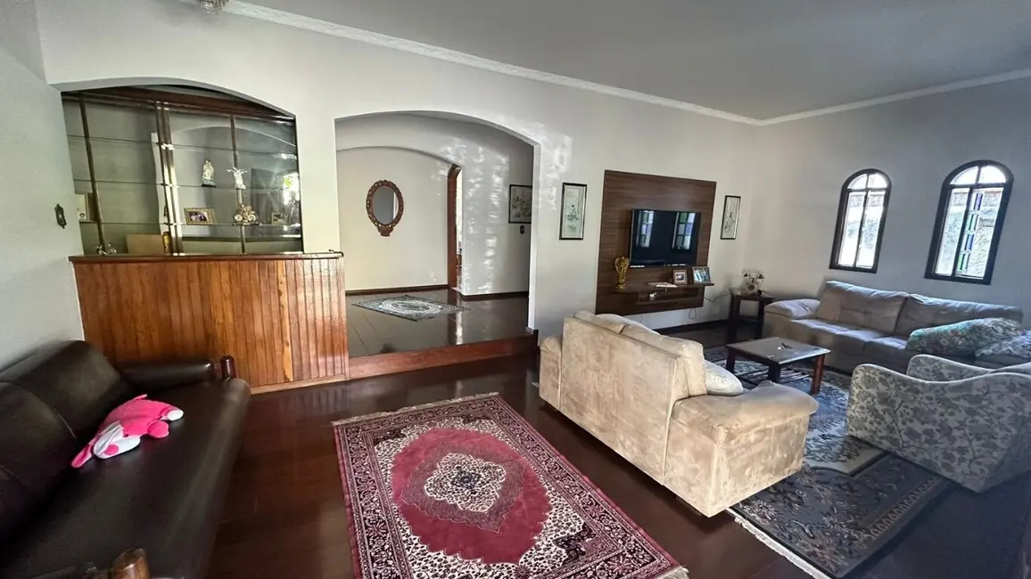 Casa com 4 quartos à venda, 359m2 em Sao Lourenco - MG - imagem 7 Foto 7 de Casa com 4 quartos à venda, 359m2 em Sao Lourenco - MG
