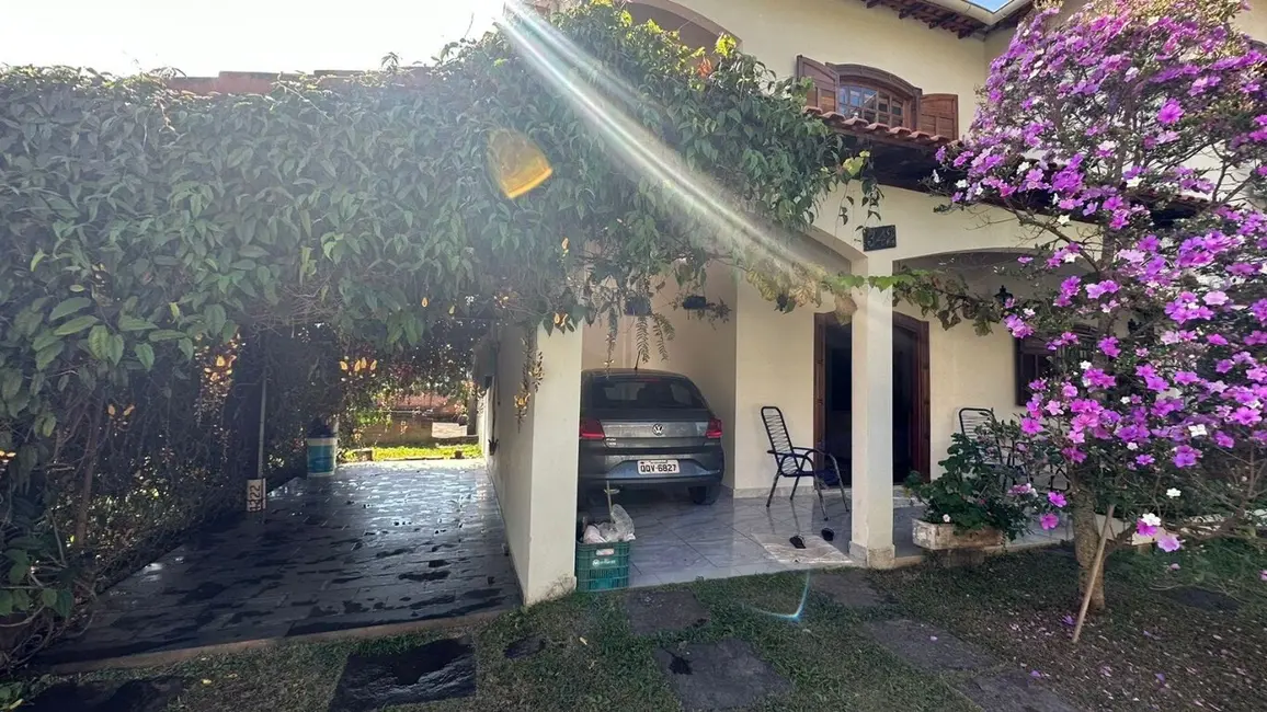 Casa com 4 quartos à venda, 359m2 em Sao Lourenco - MG - imagem 6 Foto 6 de Casa com 4 quartos à venda, 359m2 em Sao Lourenco - MG
