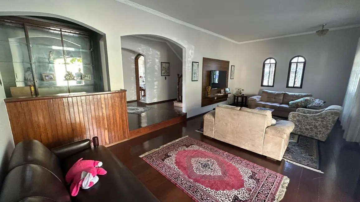 Casa com 4 quartos à venda, 359m2 em Sao Lourenco - MG - imagem 8 Foto 8 de Casa com 4 quartos à venda, 359m2 em Sao Lourenco - MG