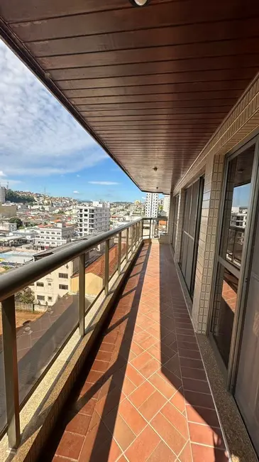 Apartamento com 3 quartos à venda, 165m2 em Centro, Sao Lourenco - MG - imagem 5 Foto 5 de Apartamento com 3 quartos à venda, 165m2 em Centro, Sao Lourenco - MG