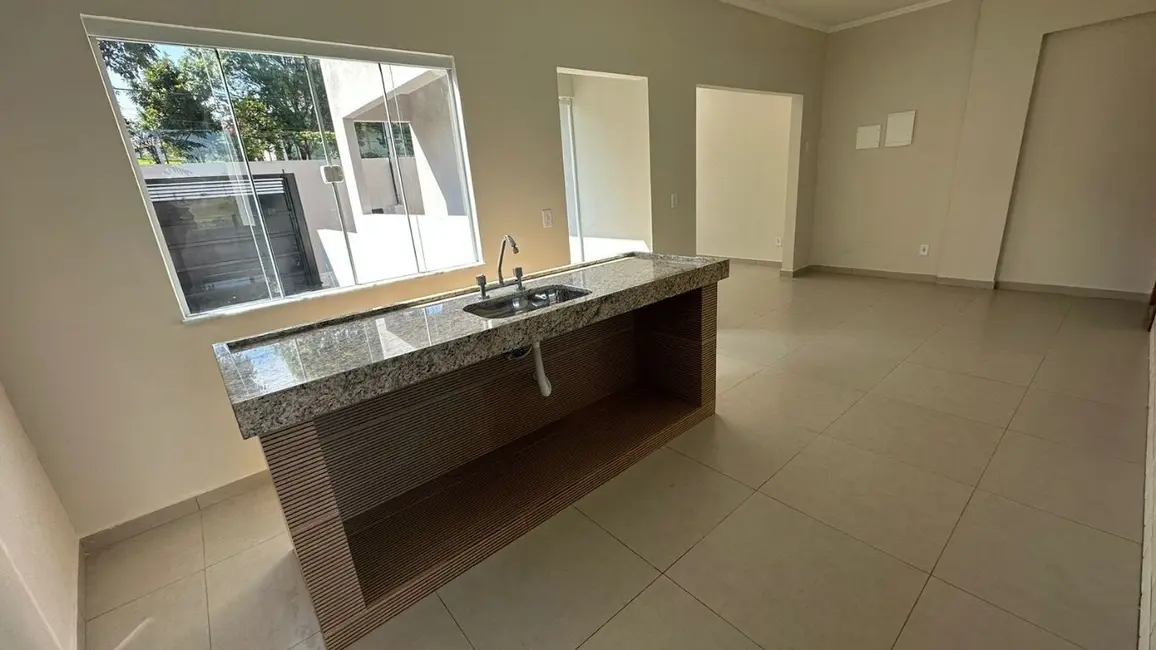 Foto 6 de Casa com 3 quartos à venda, 174m2 em Sao Lourenco - MG