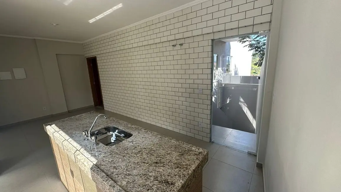 Foto 8 de Casa com 3 quartos à venda, 174m2 em Sao Lourenco - MG