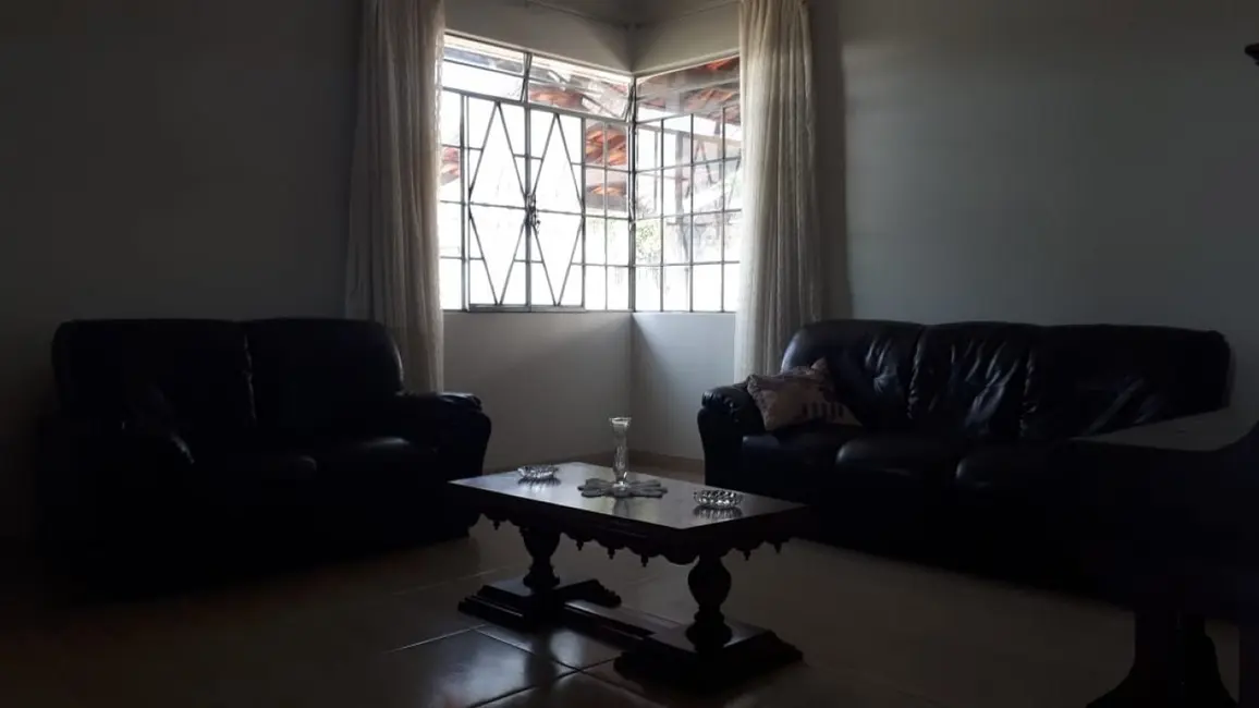 Foto 6 de Casa com 4 quartos à venda, 446m2 em Centro, Sao Lourenco - MG