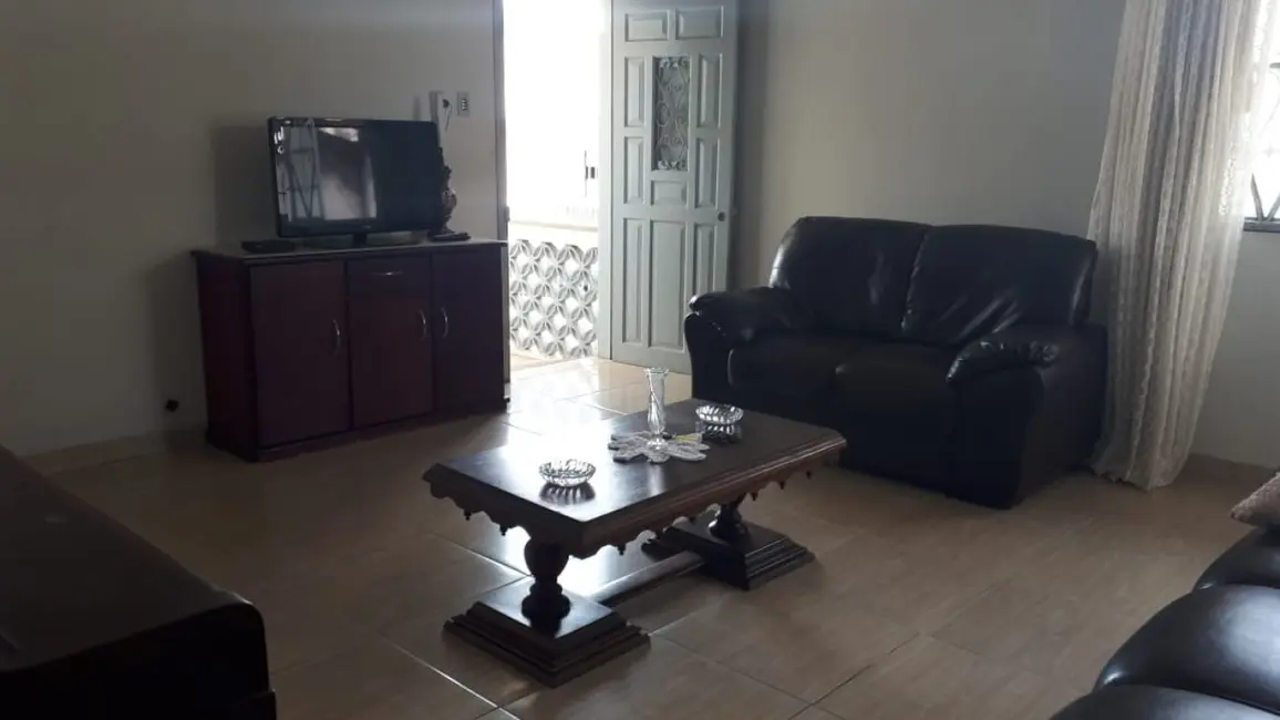 Foto 7 de Casa com 4 quartos à venda, 446m2 em Centro, Sao Lourenco - MG