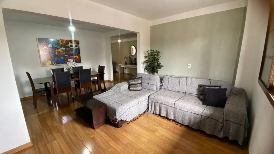 Foto 5 de Casa com 5 quartos à venda, 362m2 em Sao Lourenco - MG