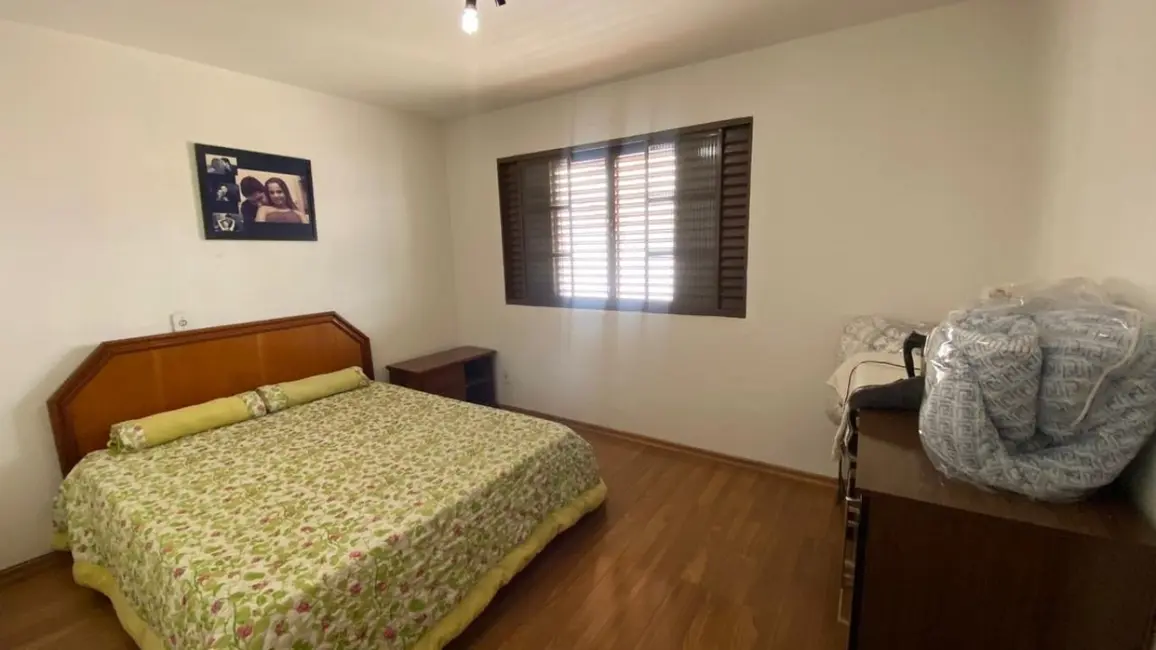 Foto 8 de Casa com 5 quartos à venda, 362m2 em Sao Lourenco - MG