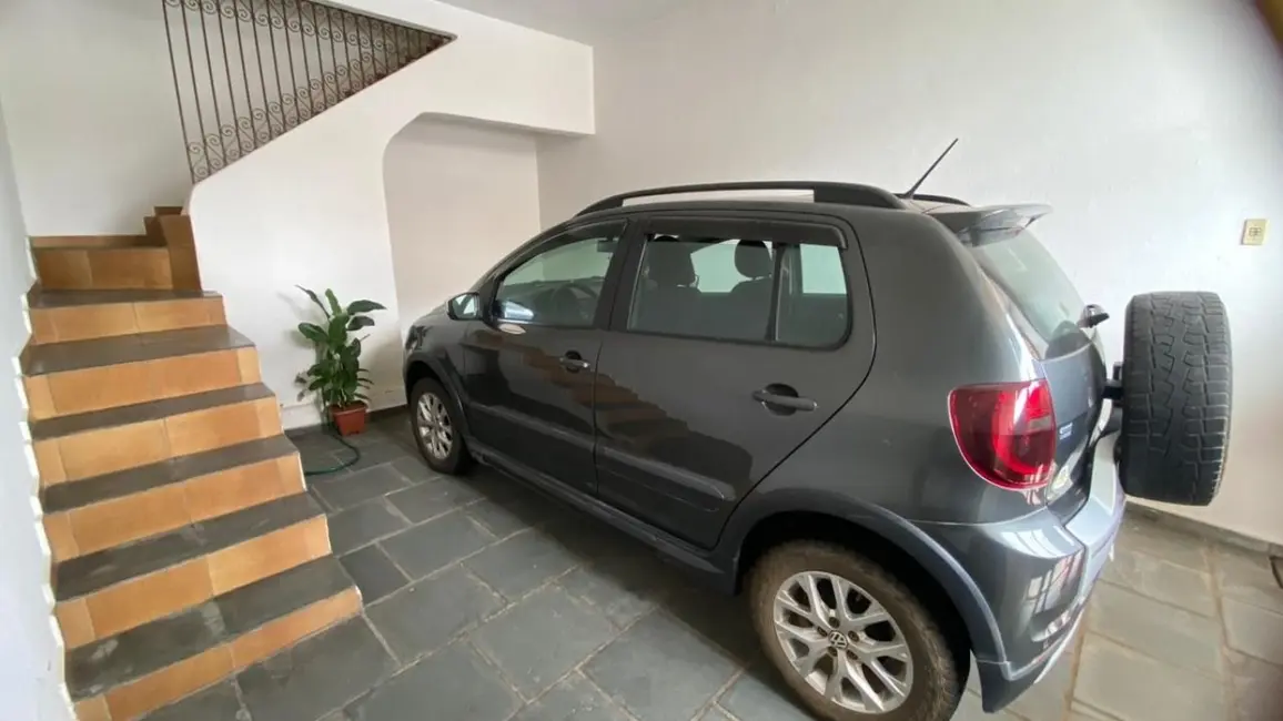 Foto 2 de Casa com 5 quartos à venda, 362m2 em Sao Lourenco - MG