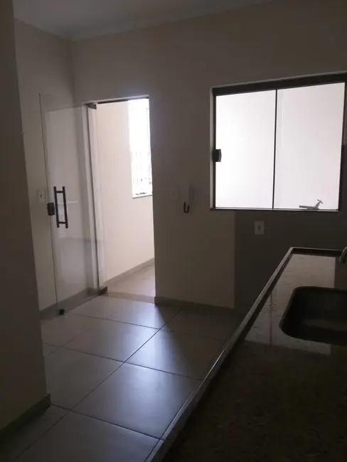 Foto 3 de Apartamento com 3 quartos à venda, 60m2 em Sao Lourenco - MG
