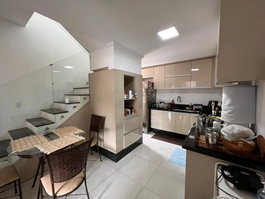 Foto 1 de Apartamento com 3 quartos à venda, 250m2 em Sao Lourenco - MG