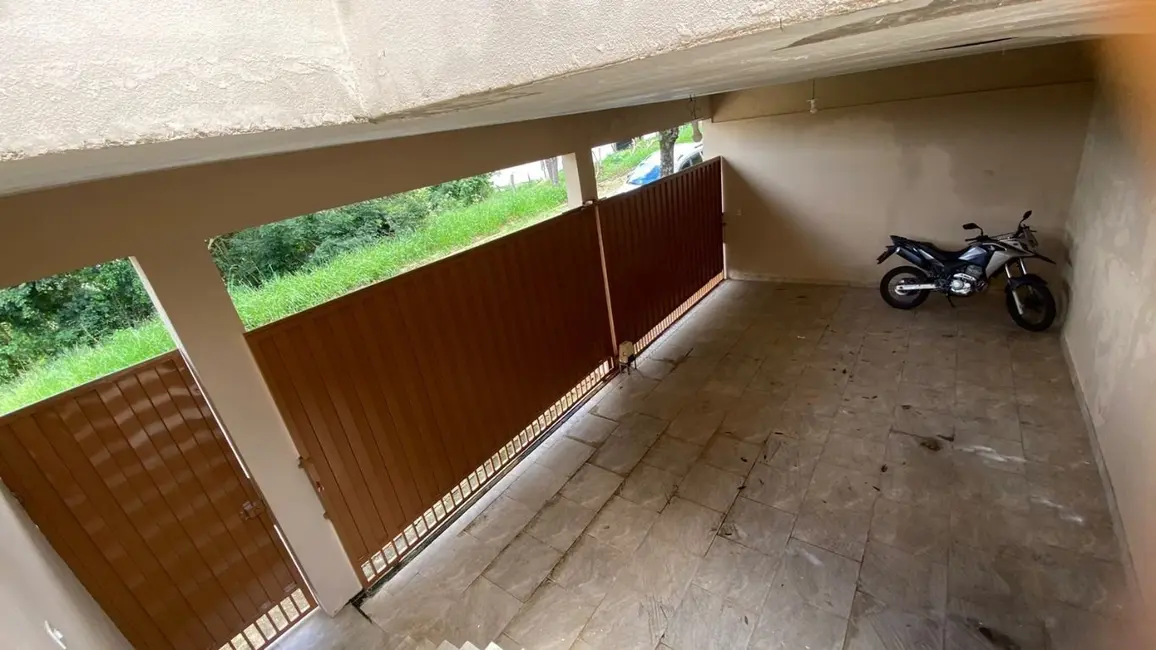 Casa com 5 quartos à venda, 450m2 em Sao Lourenco - MG - imagem 3 Foto 3 de Casa com 5 quartos à venda, 450m2 em Sao Lourenco - MG