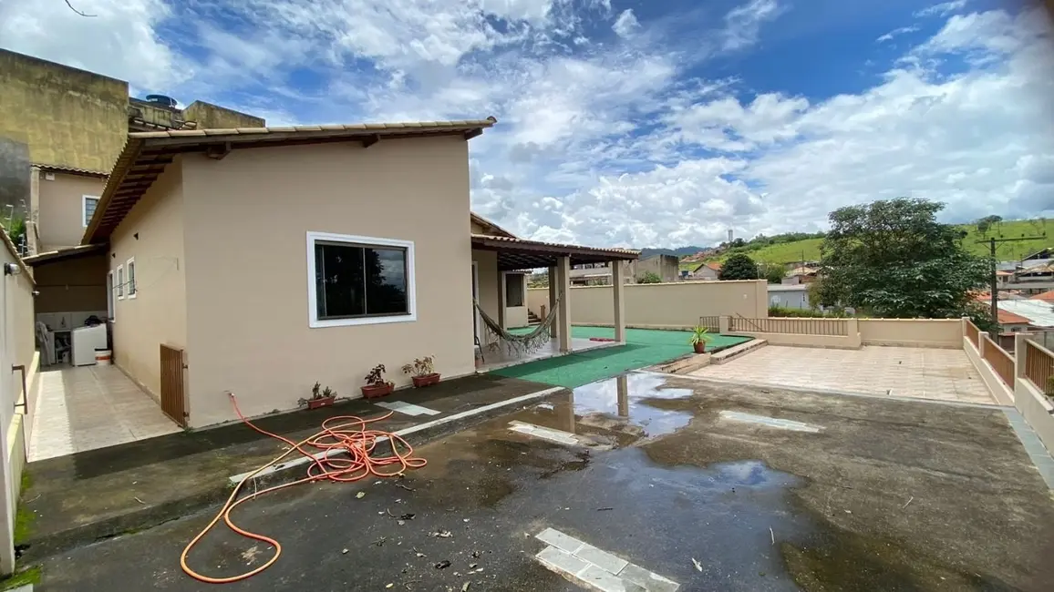 Casa com 5 quartos à venda, 450m2 em Sao Lourenco - MG - imagem 8 Foto 8 de Casa com 5 quartos à venda, 450m2 em Sao Lourenco - MG