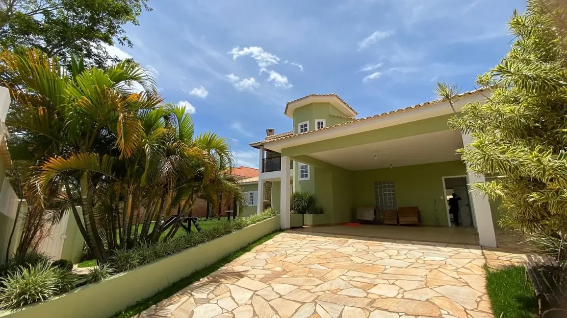 Casa com 4 quartos à venda, 350m2 em Sao Lourenco - MG - imagem 3 Foto 3 de Casa com 4 quartos à venda, 350m2 em Sao Lourenco - MG