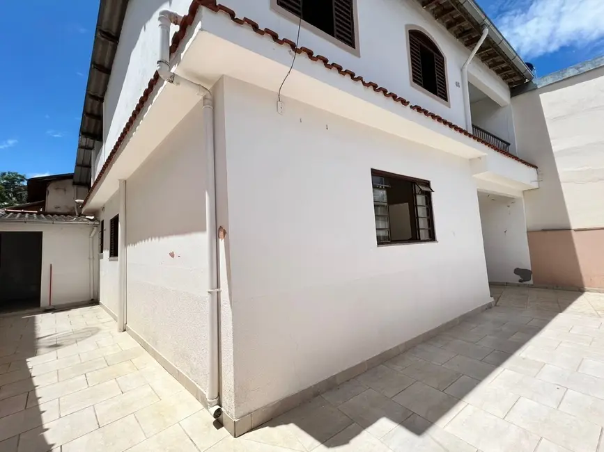 Casa com 3 quartos à venda, 161m2 em Sao Lourenco - MG - imagem 4 Foto 4 de Casa com 3 quartos à venda, 161m2 em Sao Lourenco - MG