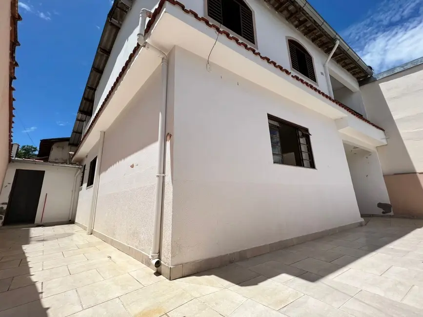 Casa com 3 quartos à venda, 161m2 em Sao Lourenco - MG - imagem 2 Foto 2 de Casa com 3 quartos à venda, 161m2 em Sao Lourenco - MG