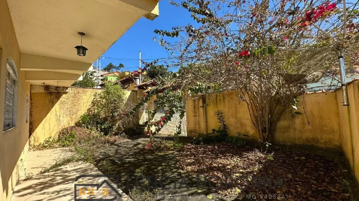 Casa com 2 quartos à venda, 118m2 em Sao Lourenco - MG - imagem 3 Foto 3 de Casa com 2 quartos à venda, 118m2 em Sao Lourenco - MG