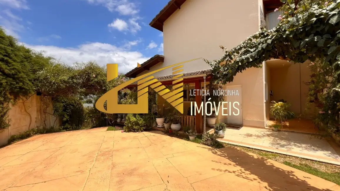 Foto 2 de Casa com 4 quartos à venda, 190m2 em Soledade De Minas - MG