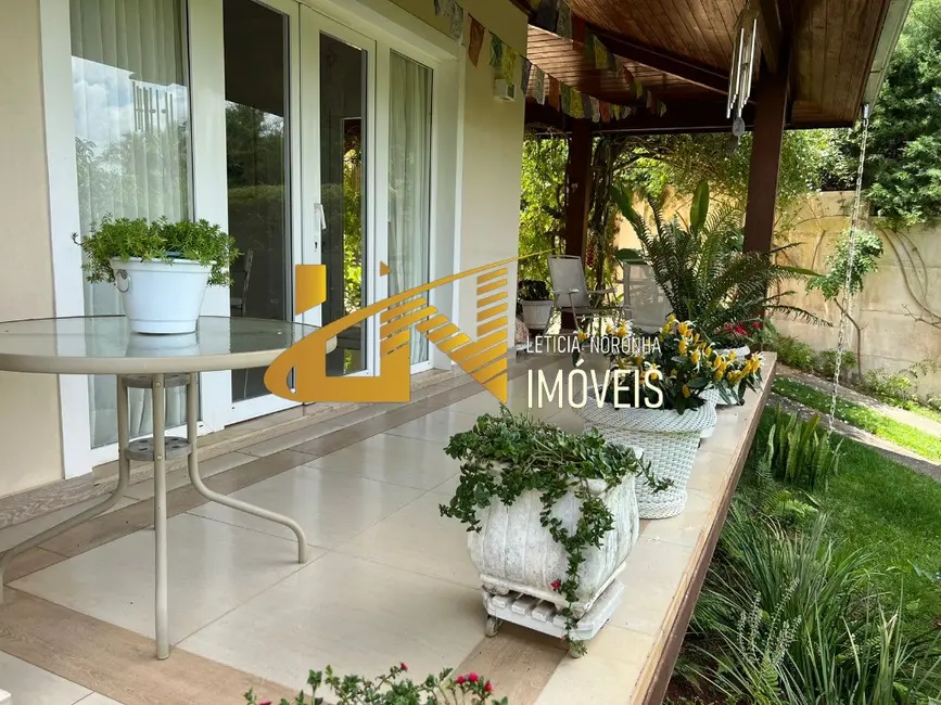 Foto 1 de Casa com 4 quartos à venda, 190m2 em Soledade De Minas - MG