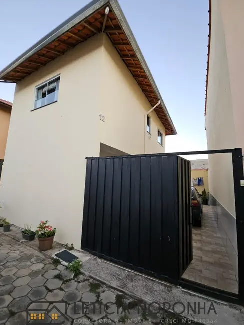 Foto 1 de Casa com 2 quartos à venda, 90m2 em Sao Lourenco - MG