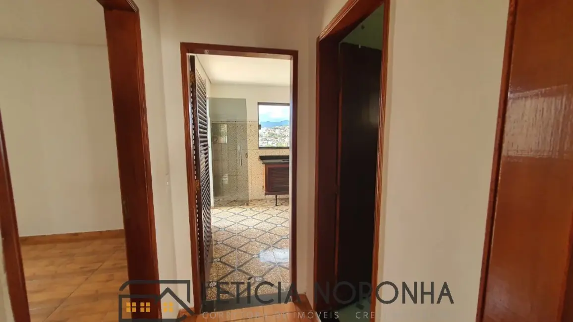 Foto 5 de Casa com 2 quartos à venda, 92m2 em Sao Lourenco - MG