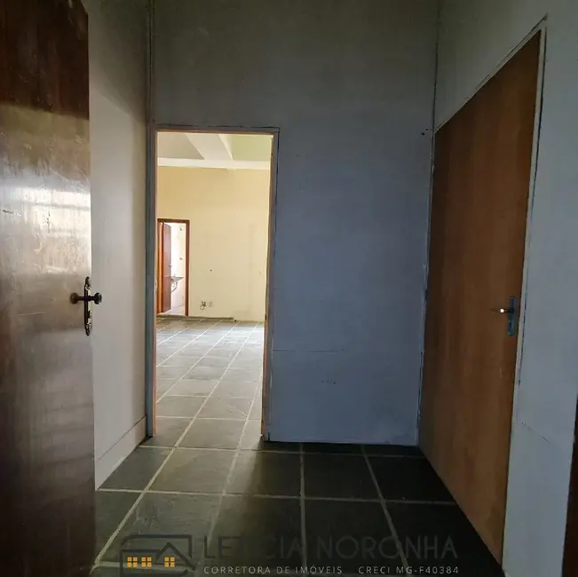Foto 2 de Sala Comercial para alugar, 55m2 em Centro, Sao Lourenco - MG