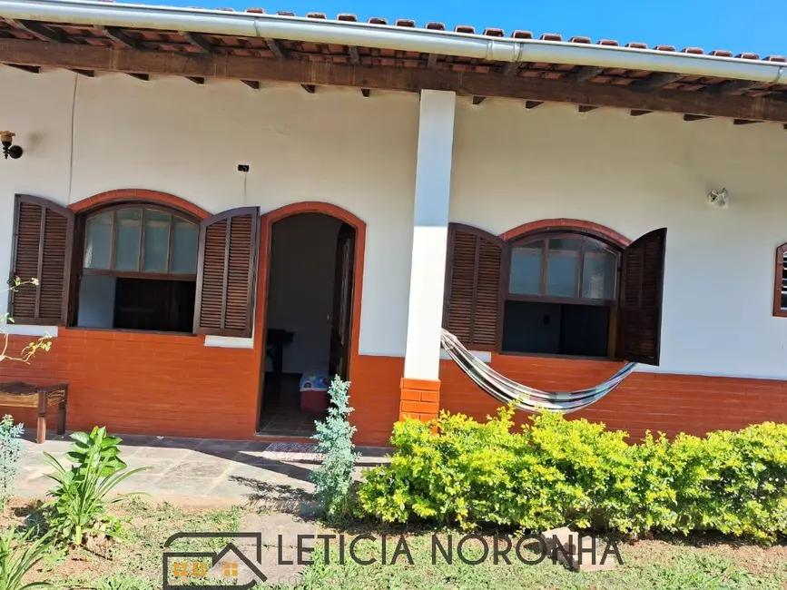 Casa com 5 quartos à venda, 215m2 em Sao Lourenco - MG - imagem 3 Foto 3 de Casa com 5 quartos à venda, 215m2 em Sao Lourenco - MG